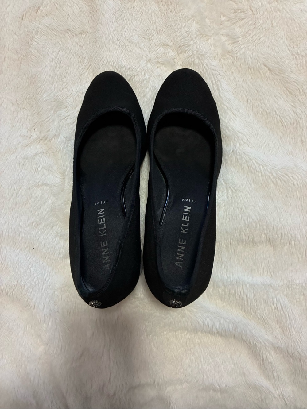 Anne Klein Black Slip-On Round-Toe Heels